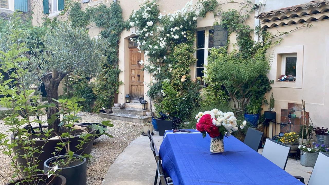 Maison Lou Roucas Cabrieres-d'Aigues Dış mekan fotoğraf